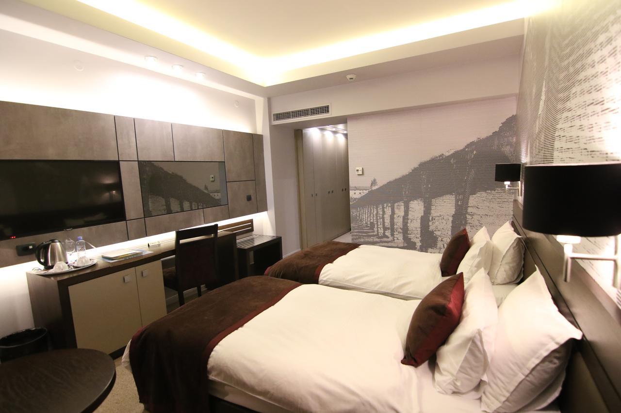Queen'S Hotel - Zebra Centre Skopje Quarto foto
