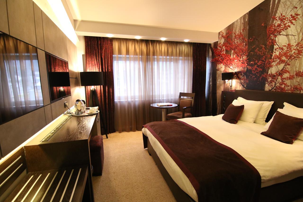 Queen'S Hotel - Zebra Centre Skopje Quarto foto